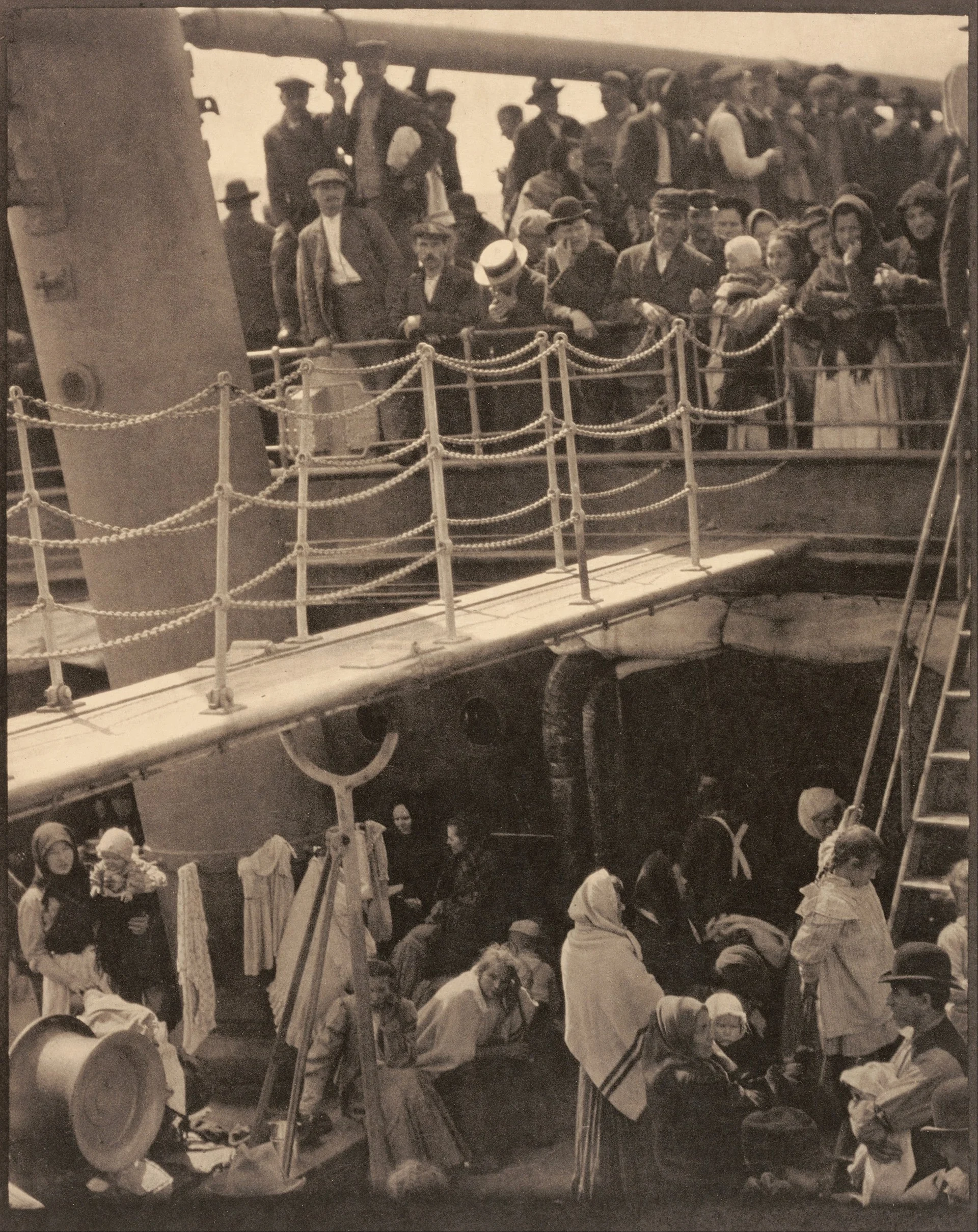 “The Steerage”: the planes are separated by brightness alone, and that is enough to split the crowd into two different worlds
