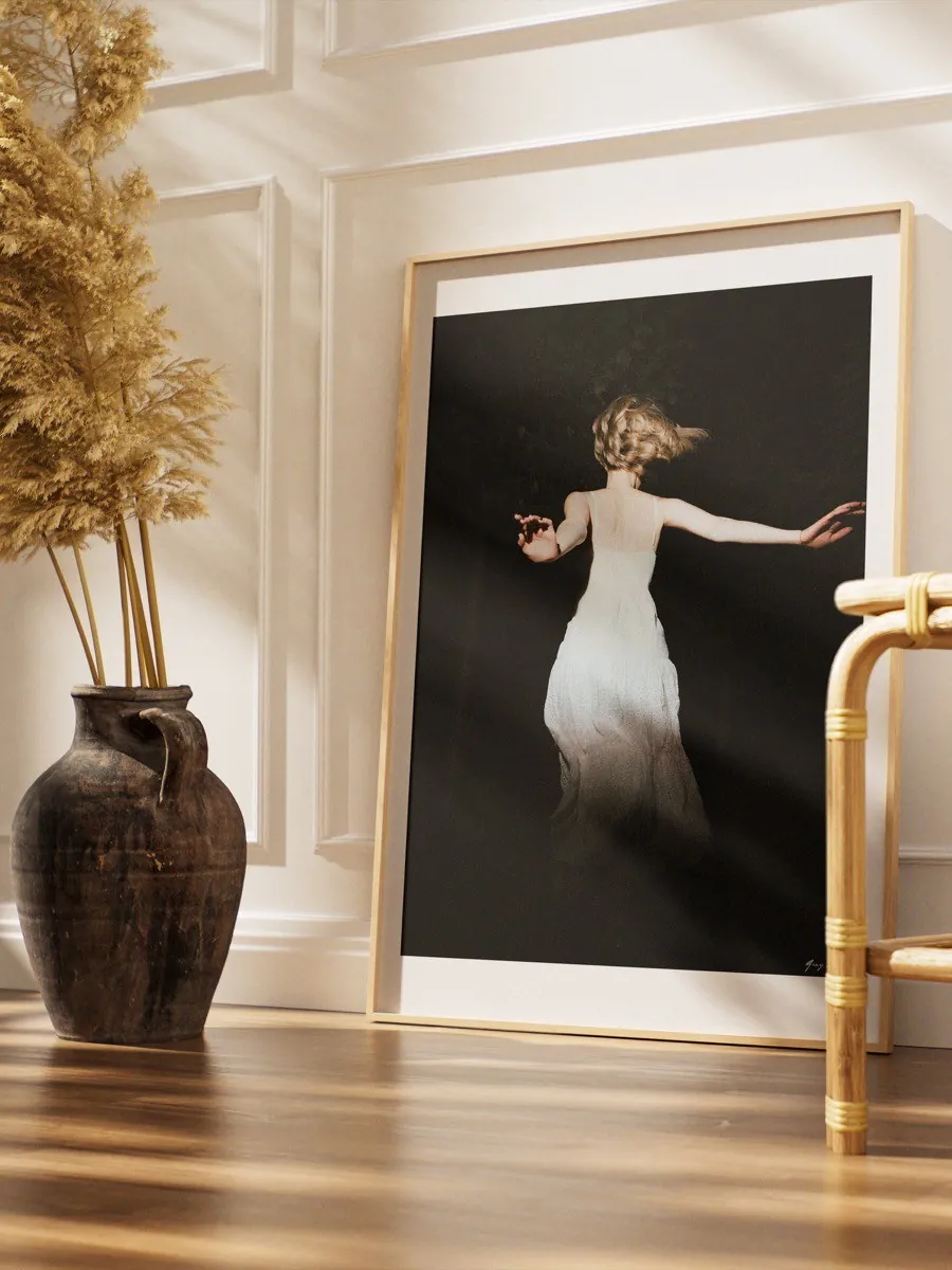 Intrigue: framed