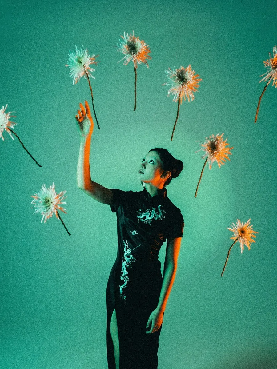 Electric Bloom: frame 4