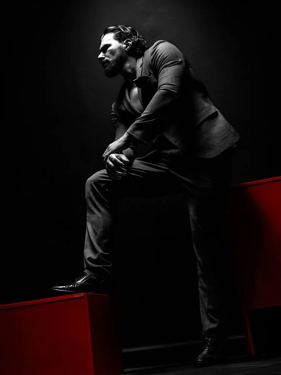 Fashion Noir: frame 10