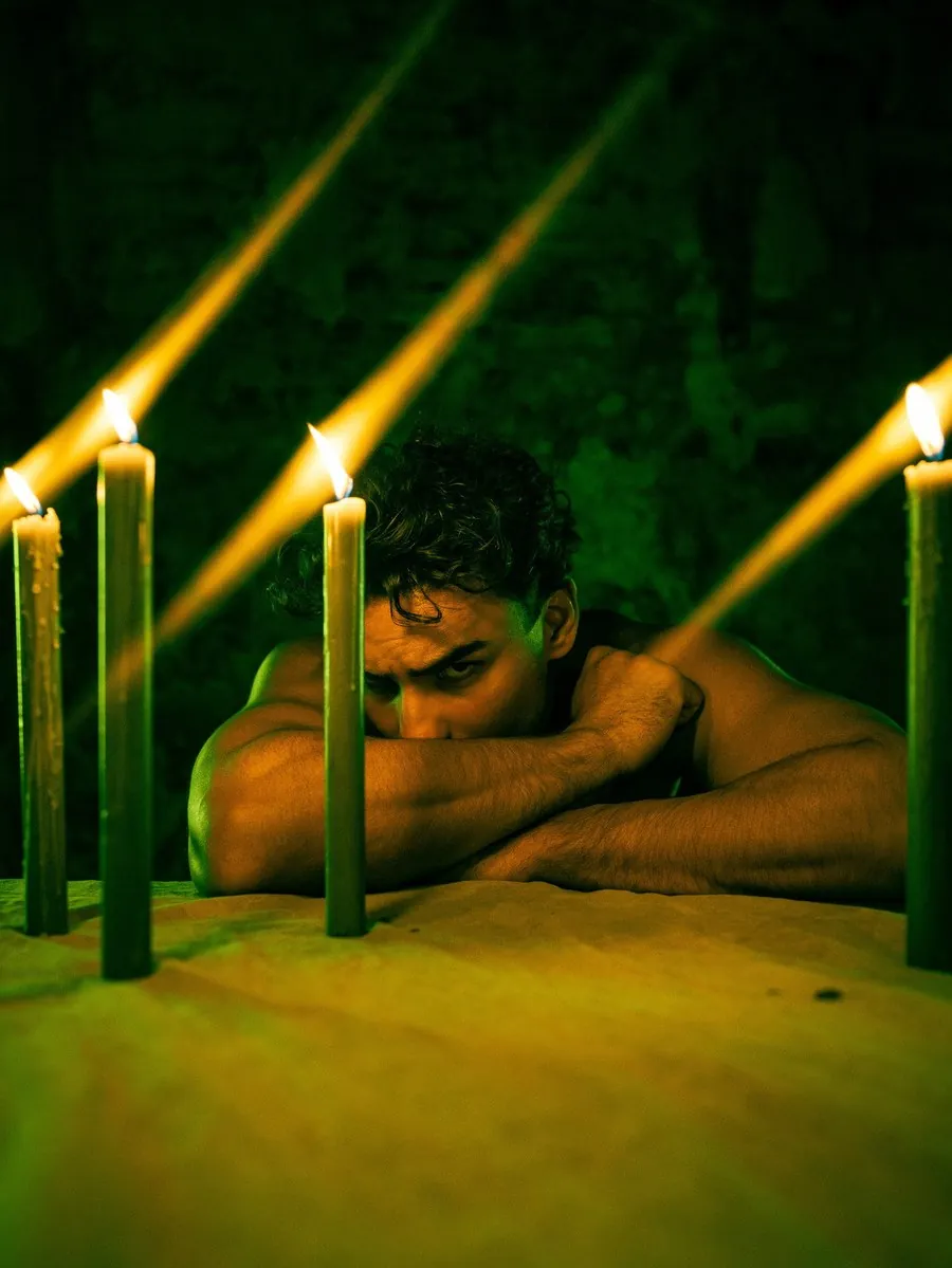 The Silence of the Portrait: frame 4